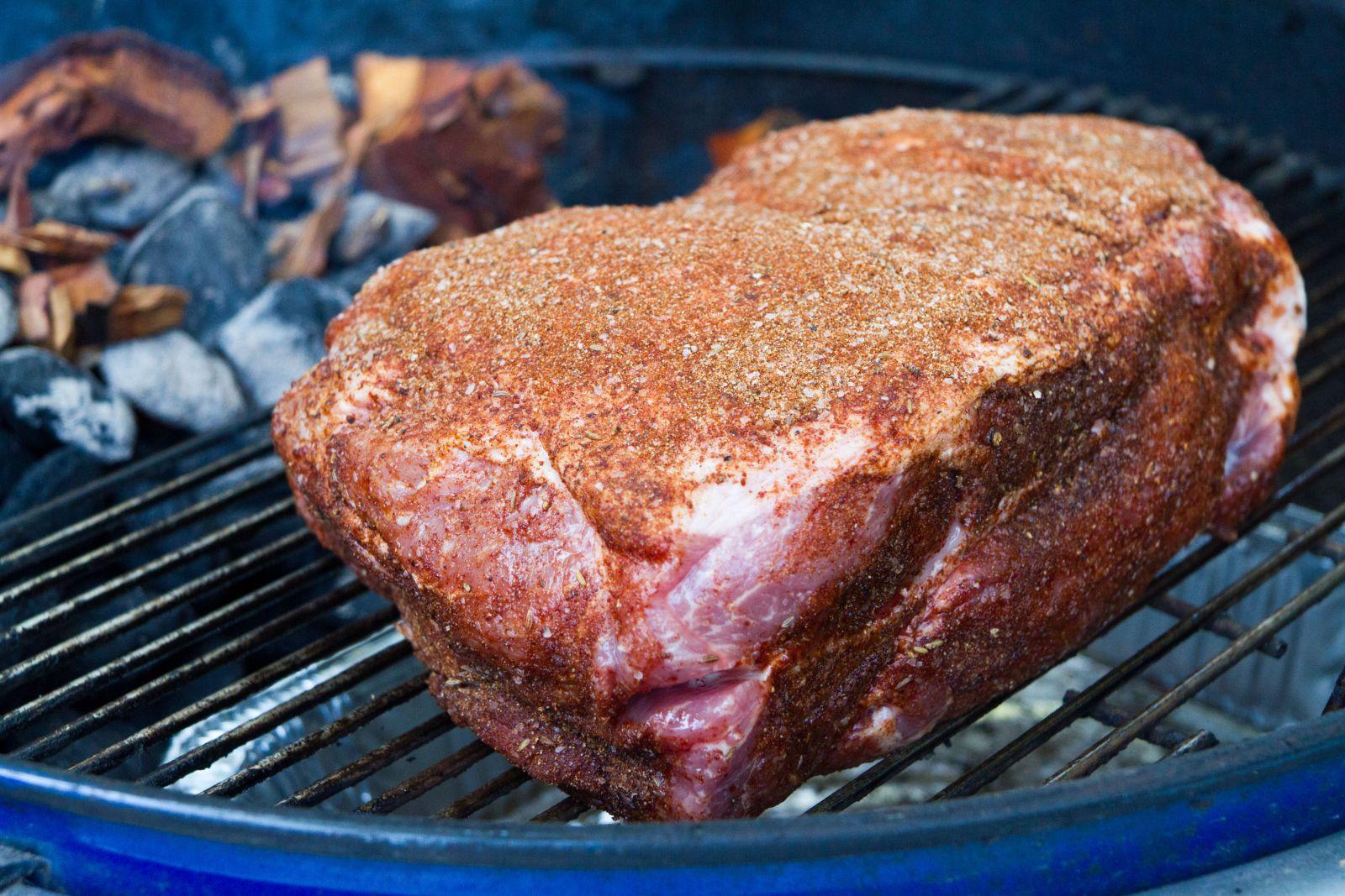 How to Smoke on a Kettle Tips & Techniques er Grills