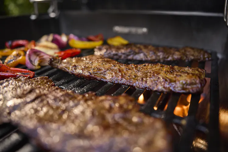 Grilled Skirt Steak Fajitas | Red Meat Recipes | Weber Grills