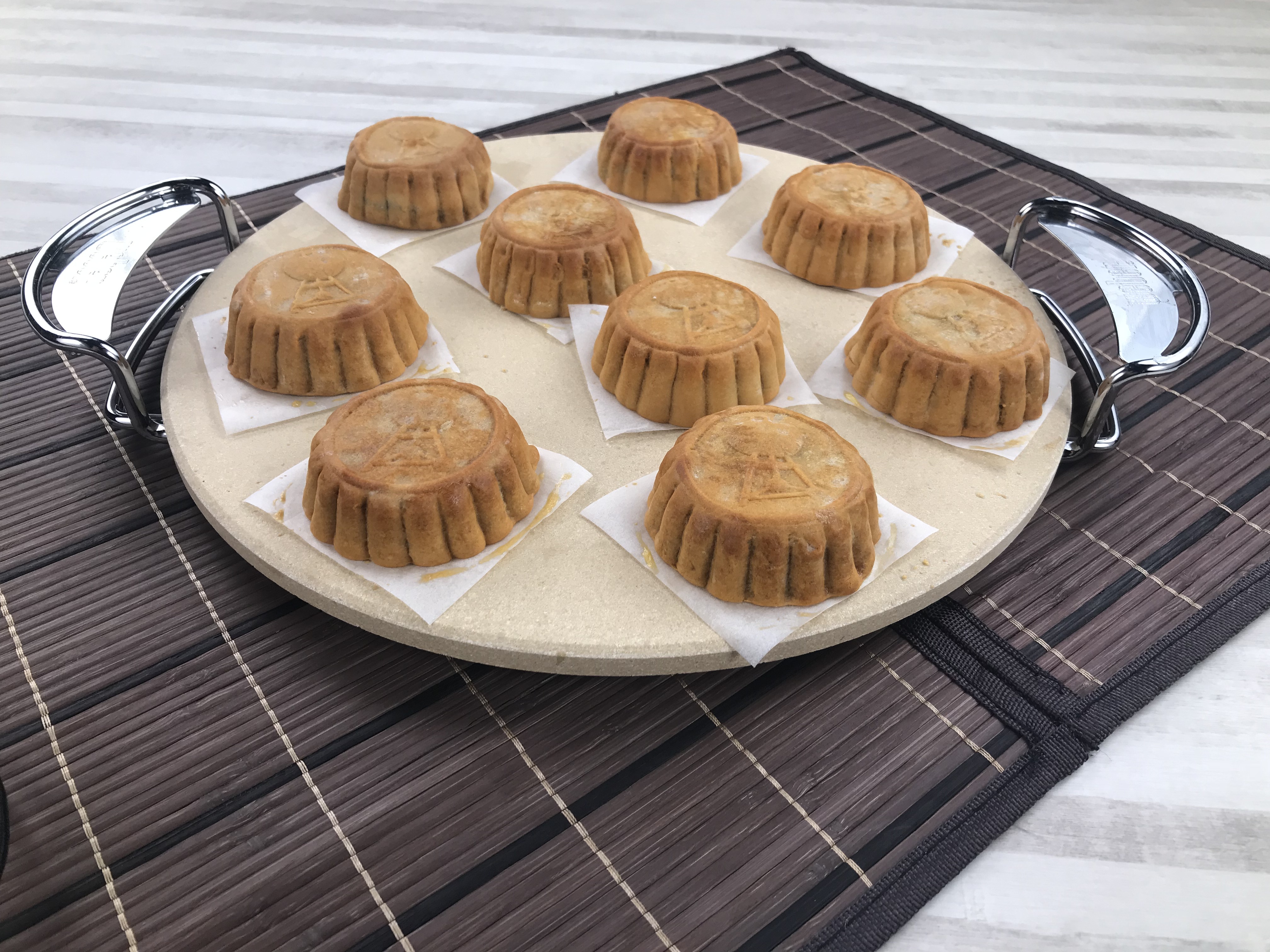 20 Moon Cake