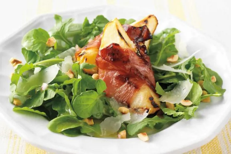 Pear and Prosciutto Salad with Champagne Vinaigrette | Veggies Recipes