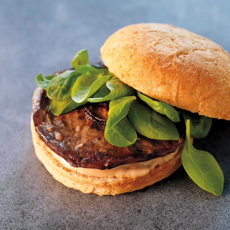 Portabello Mushroom Sandwiches with Arugula and Balsamic Aioli | Veggies Recipes
