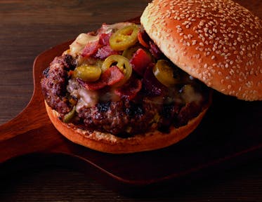 Spicy Jalapeño and Bacon Cheeseburgers