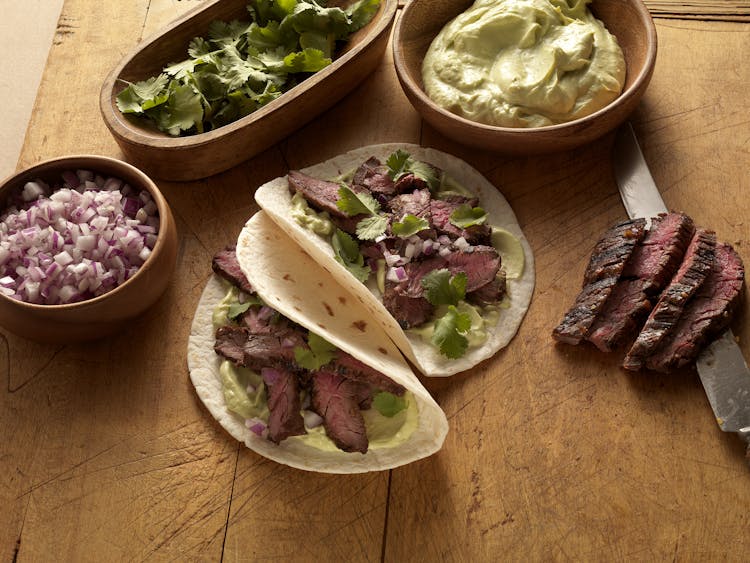 Chipotle Skirt Steak Fajitas with Avocado Cream Red Meat Recipes
