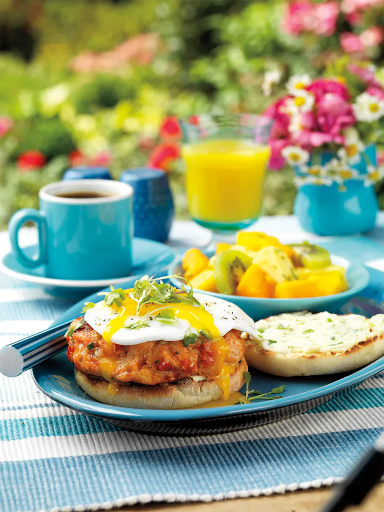 Smoked Salmon Burgers with Fried Eggs and Scallion Cream Cheese | Seafood Recipes