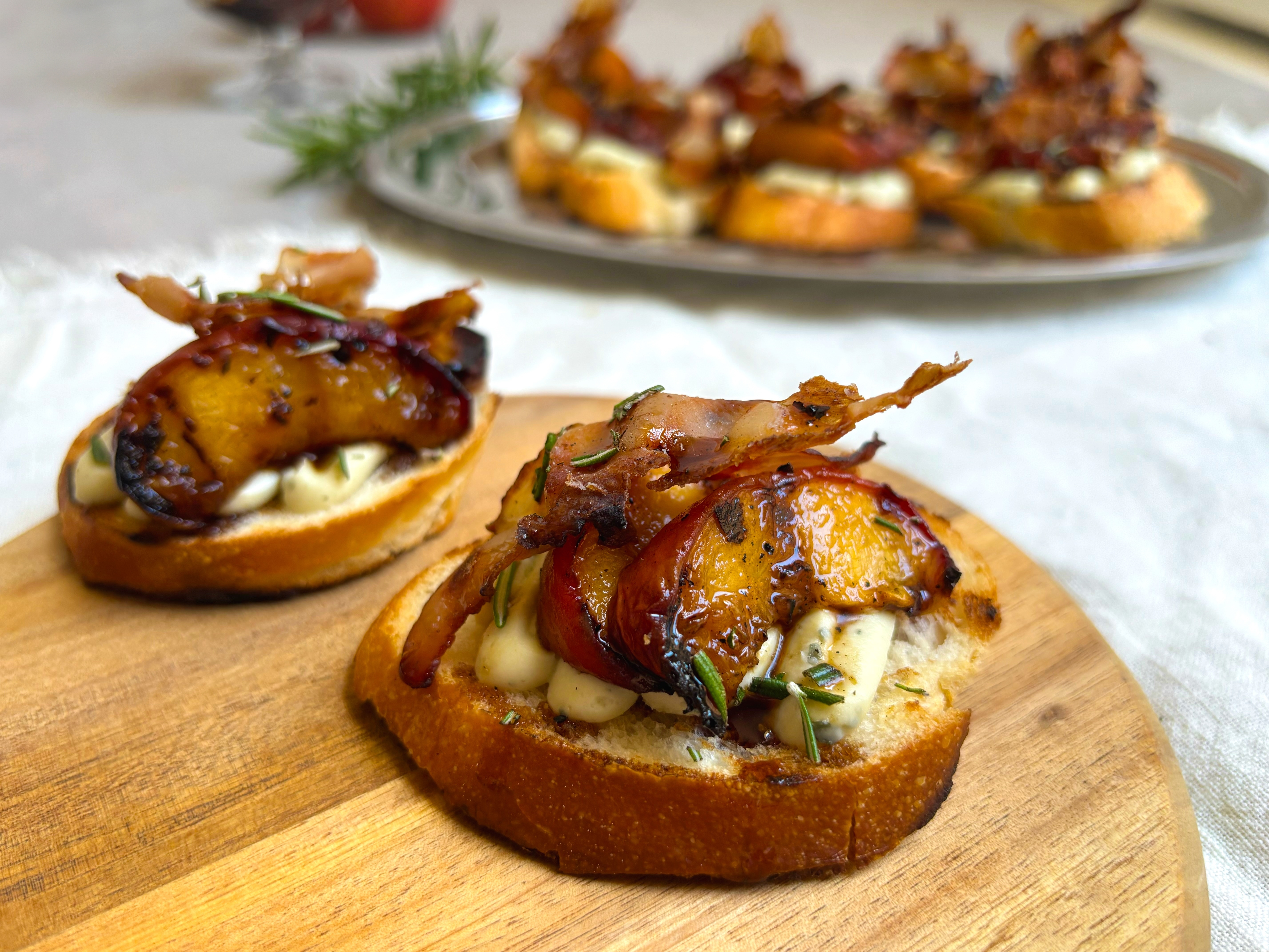 Grilled Peach Crostini 