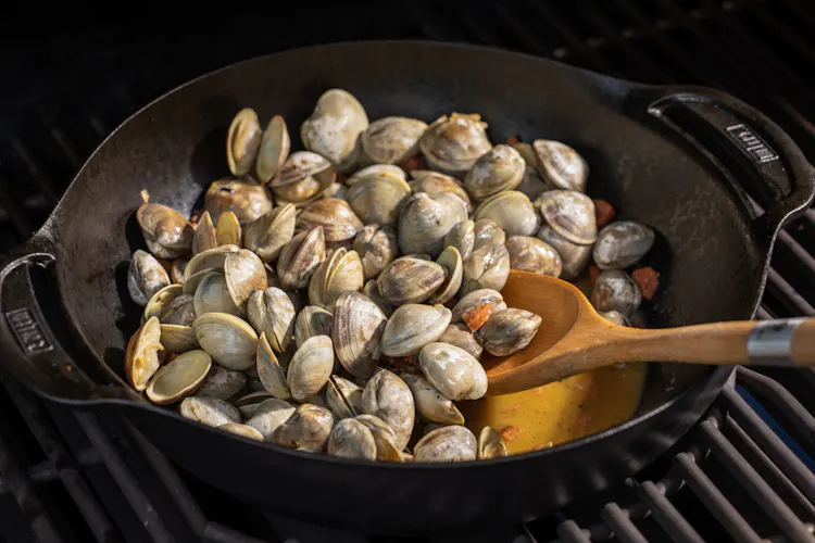 Steamed Clams and Spanish Chorizo with Grilled Bread | Seafood Recipes | Weber Grills