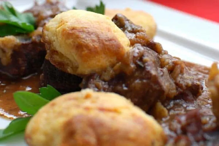 Beef Casserole with Parmesan Dumplings | Red Meat Recipes | Weber BBQ