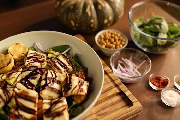 Harissa Caramelised Pumpkin and Grilled Halloumi Salad | Veggies Recipes | Weber BBQ