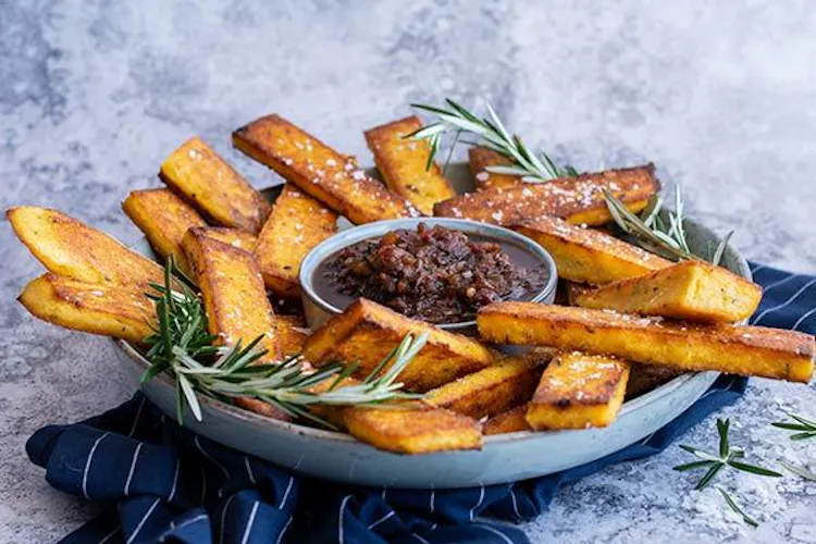 Polenta Chips with Smoky Tomato Relish | Veggies Recipes | Weber BBQ