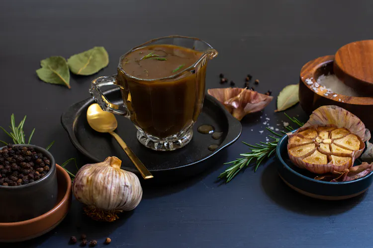 Ultimate Gravy | Sauces, Rubs & Marinades Recipes | Weber BBQ