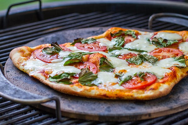 grilled margherita pizza