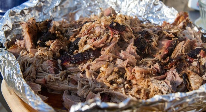 BBQ Pulled Pork - 10 charcoal grill recipes – Weber Grills